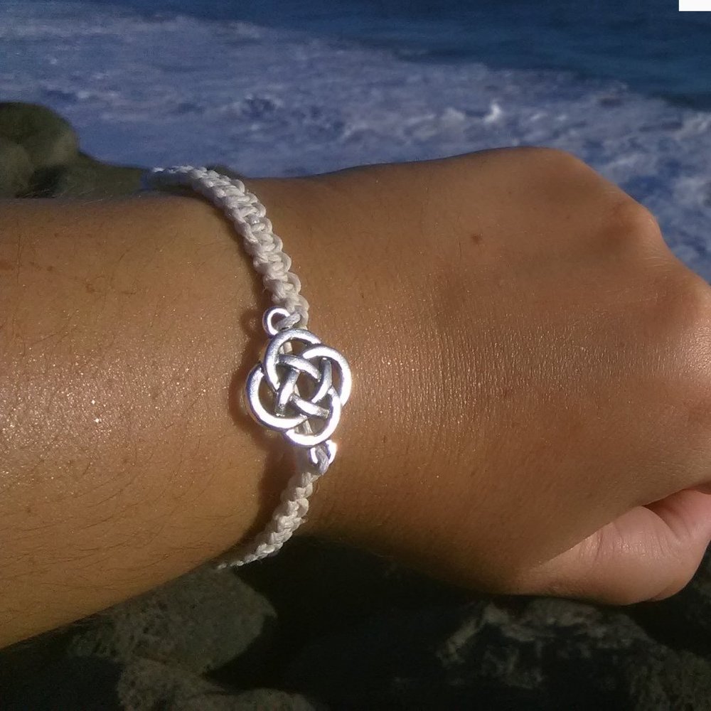 Celtic Knot Bracelet - White